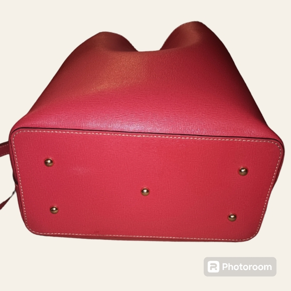 EUC Dooney & Bourke Saffiano Small Barlow Tote Red Leather BSAFF1034 MSRP $378 - Picture 6 of 7